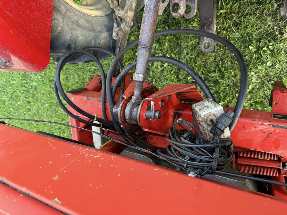 Rozsiewacz do nawozow MDS 921 Sprawny