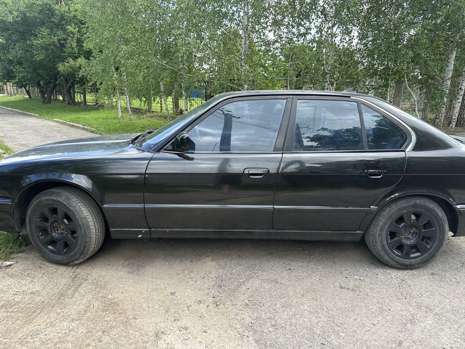 Продам BMW 520 e34