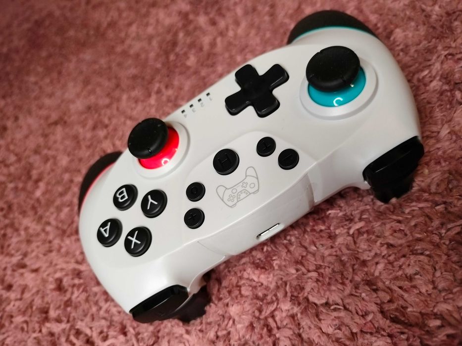 Kontroler bezprzewodowy do konsoli Nintendo Switch model SW001
