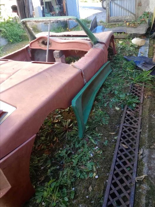 Carroçaria de réplica de ZF98 para chassi de carocha - Coimbra
