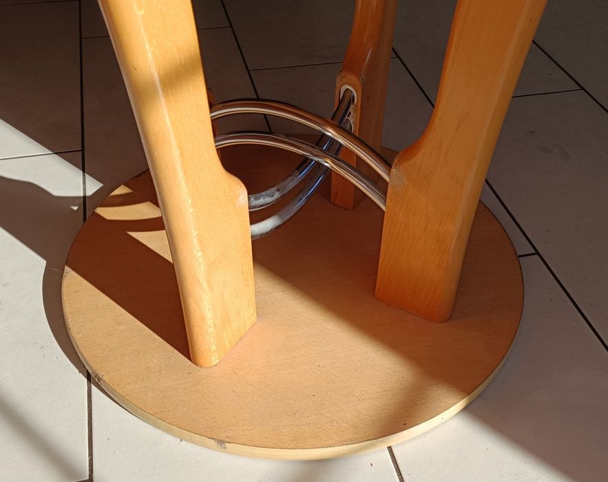 duży okrągły stół rozsuwany