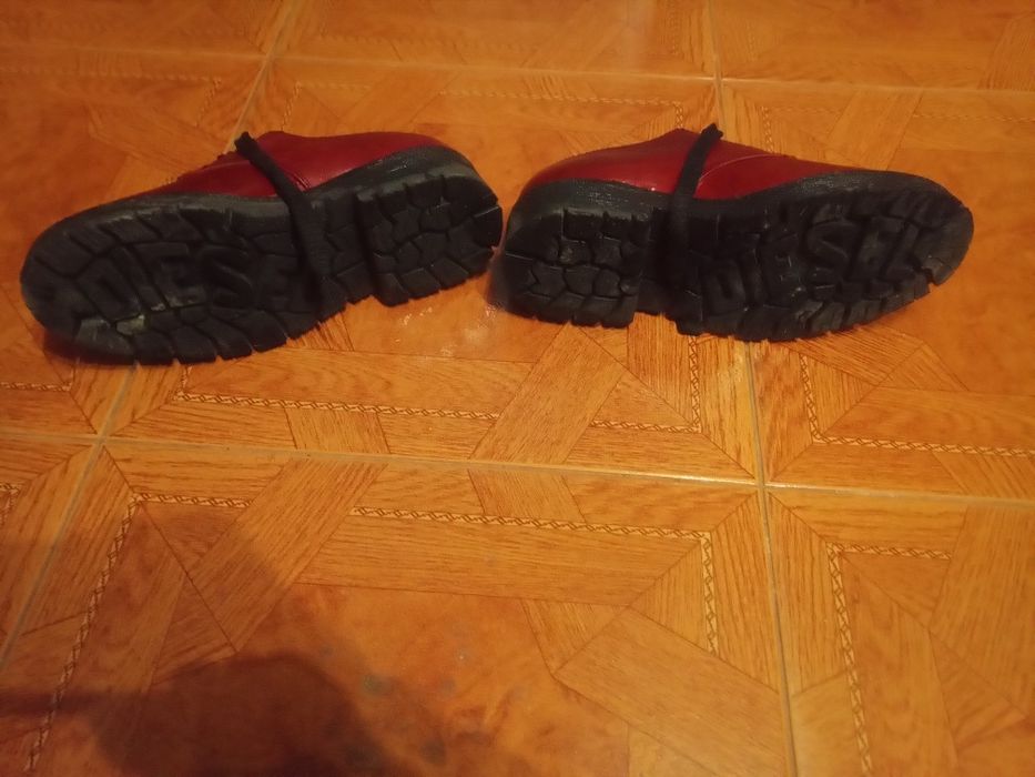 sapatos n 41 no estado que se encontra-se nas fotografias