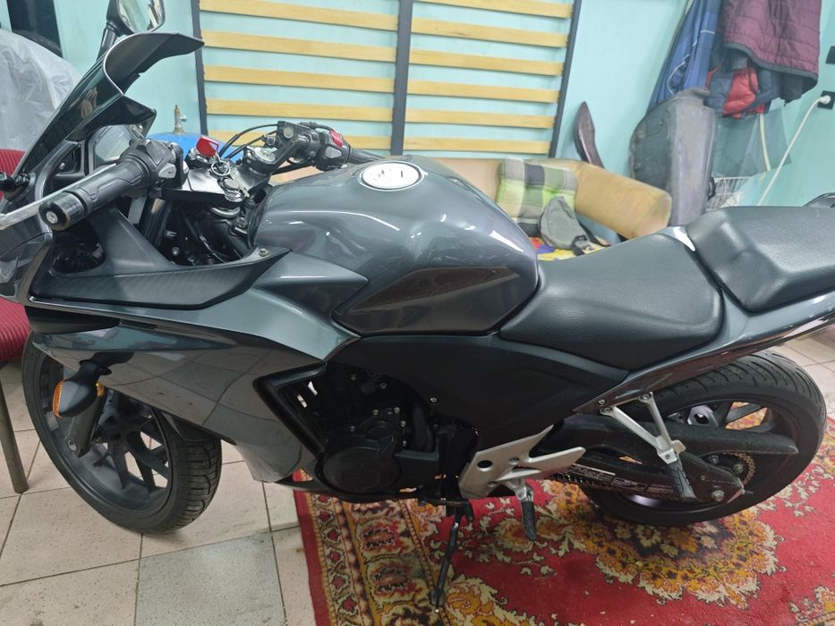 Мотоцикл Honda Cbr 500R