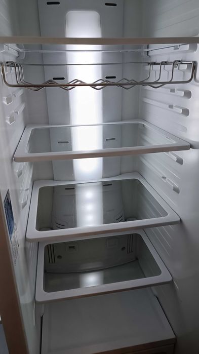 Lodówka SAMSUNG Side-by-Side, model RSH7PNPN