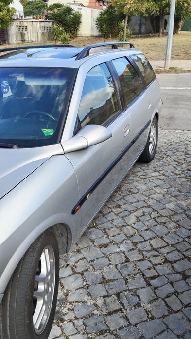 Opel Vectra B carrinha 1.6i 16 Sport