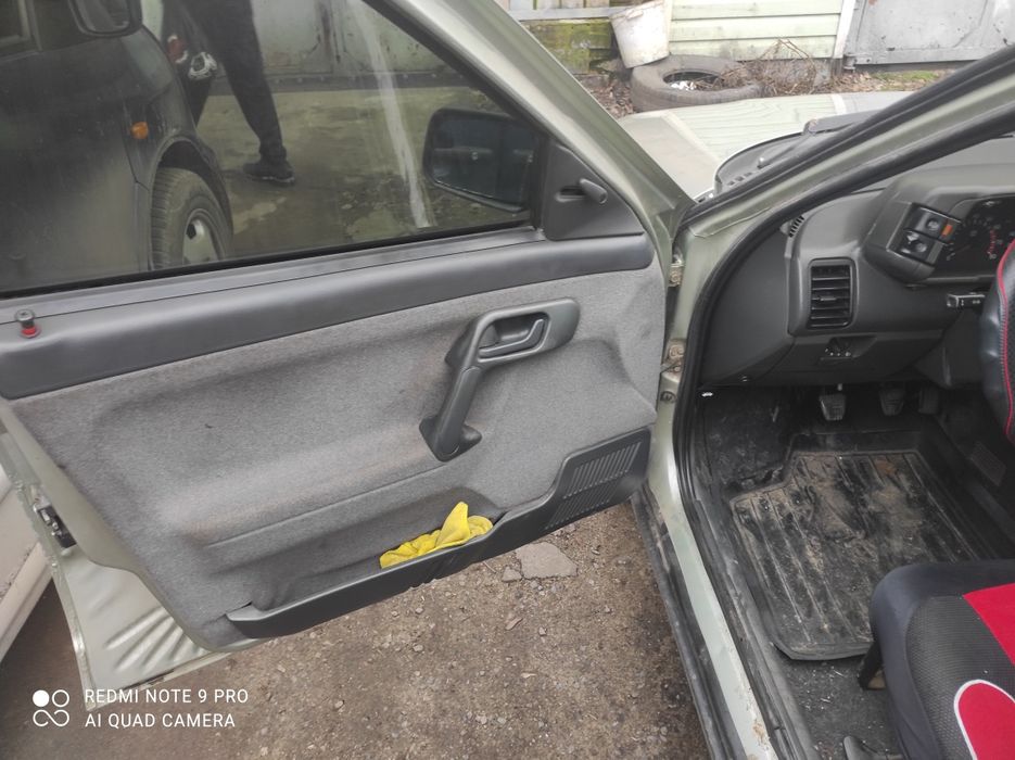 Продам авто ваз 21111