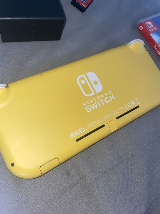 Nintendo switch lite com jogos originais