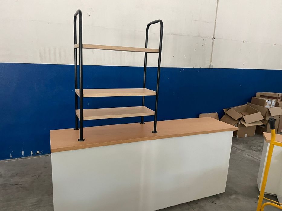 Móveis de exposição de loja