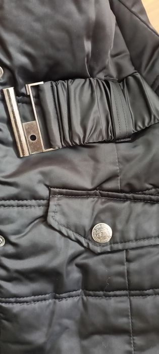 Czarna kurtka damska