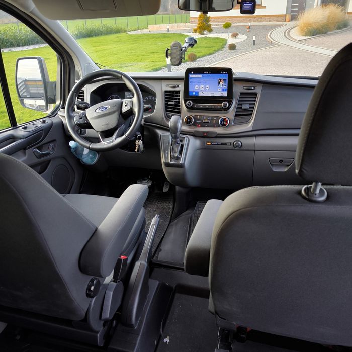Wynajem Bus 8-osobowy FORD Transit Custom 2,0 wersja long