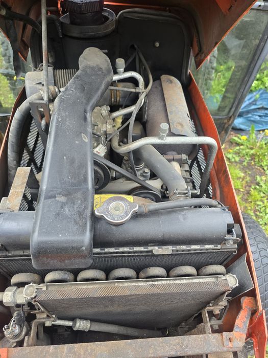 Trakoterek kubota b2530