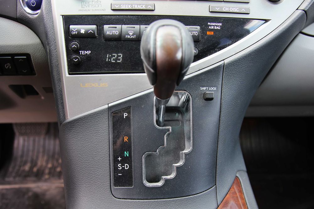 Продам Lexus RX 450 h