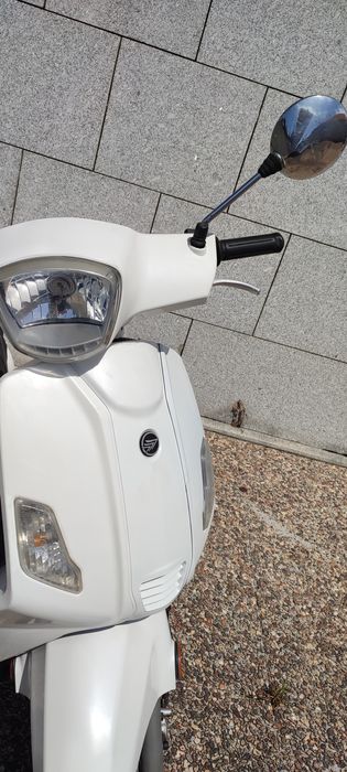 Scooter 2 tempos 70cc vendo ou troco por carro ou mota