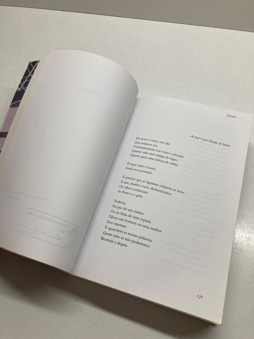 Livro - Poesia Reunida 1956 a 2011 (ctt editorial grátis)