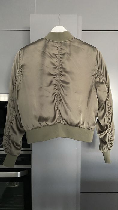 H&M bomberka 38 m