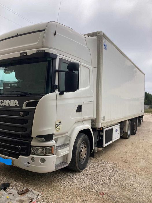 Scania R580 6x2 + Chico Frigorifico ano 2017