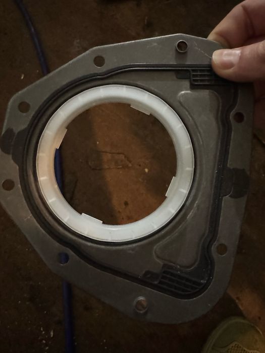 Сальник колінвала задній  „Corteco“ Vivaro, Primastar, Traffic 2,0D