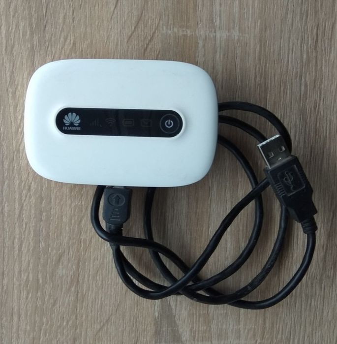 WiFi роутер Huawei E5220 3G працює б/в мобільний бездротовий