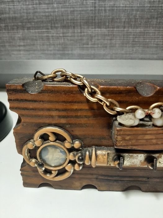 Chaveiro muito antigo