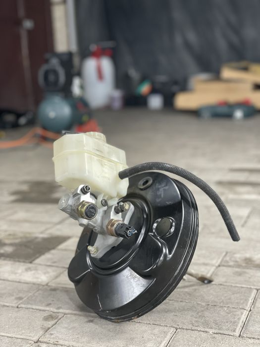 Вакуумний усилитель тормозов БМВ Е46 тормозний циліндр Вакуум BMW