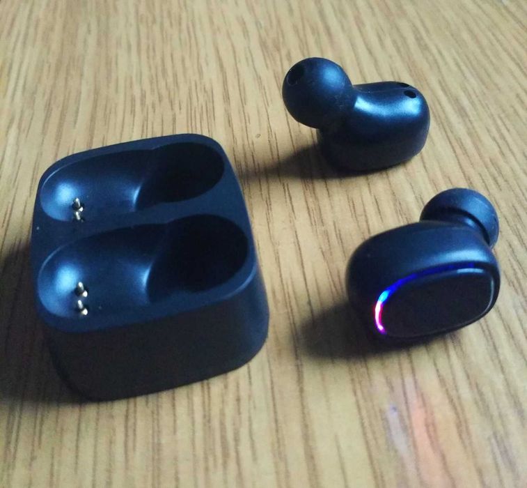 Sluchawki TWS bezprzewodowy zestaw sluchawkowy podswietlenie LED