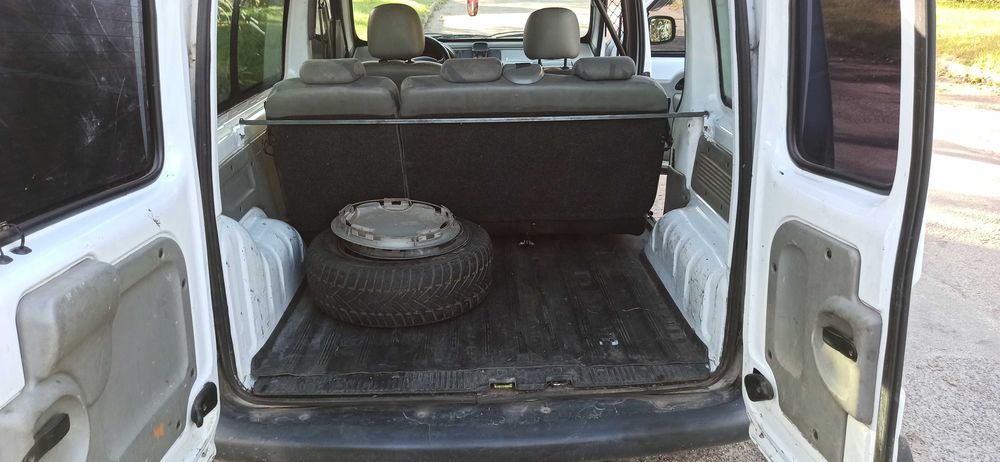 Автомобіль Renault Kangoo