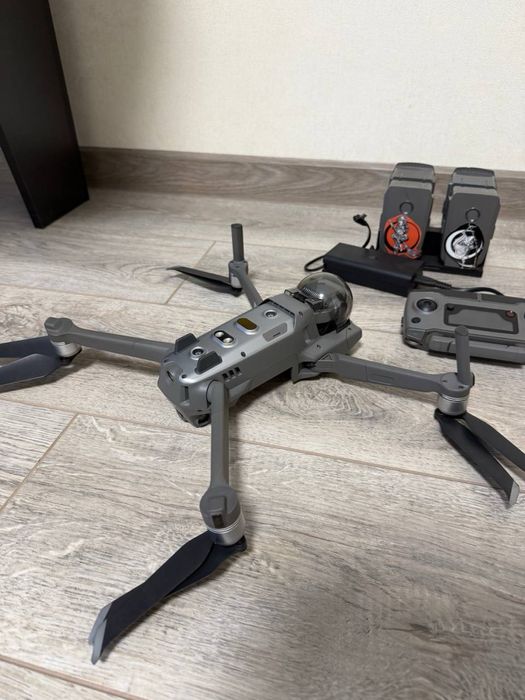 Mavic 2 Pro Fly More Combo