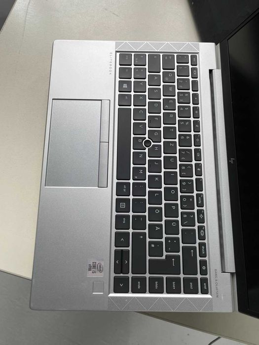 HP EliteBook 840 G7 – ідеальний для роботи та навчання є кількість