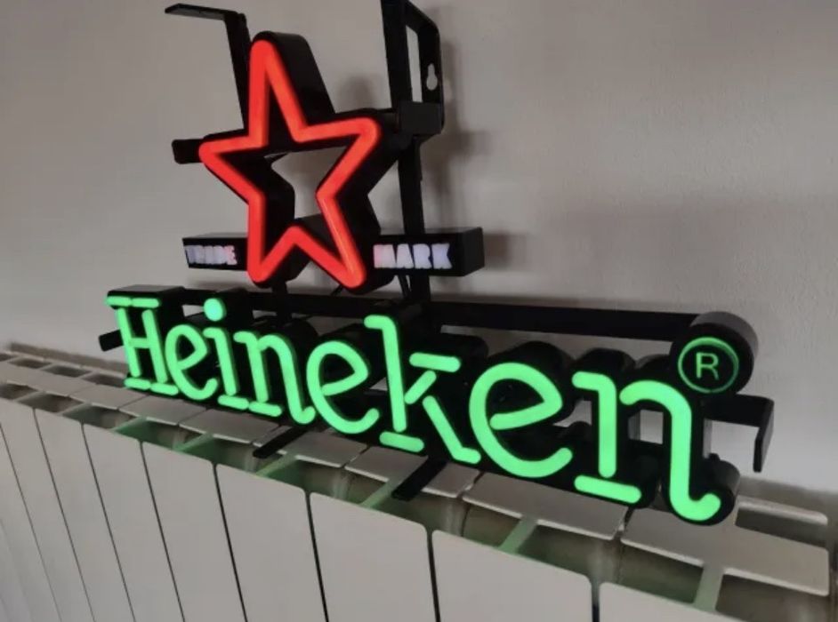 Placa luminosa heninkan