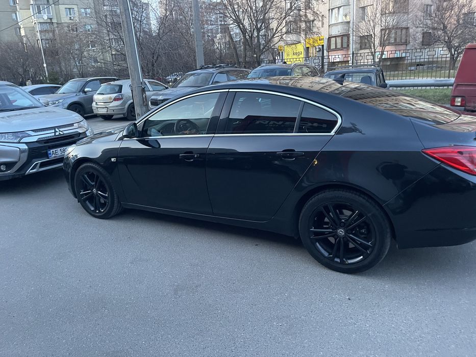 Продам СВОЄ АВТО opel insignia