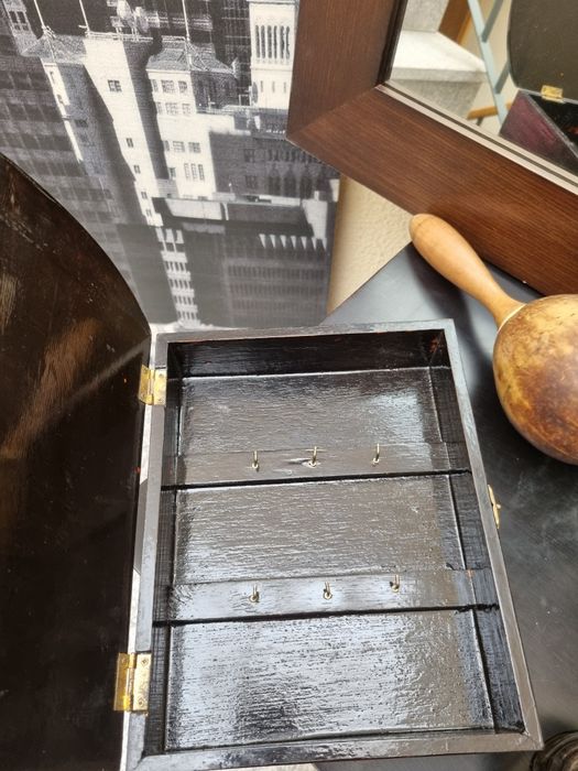 Caixa decorativa de guarda chaves