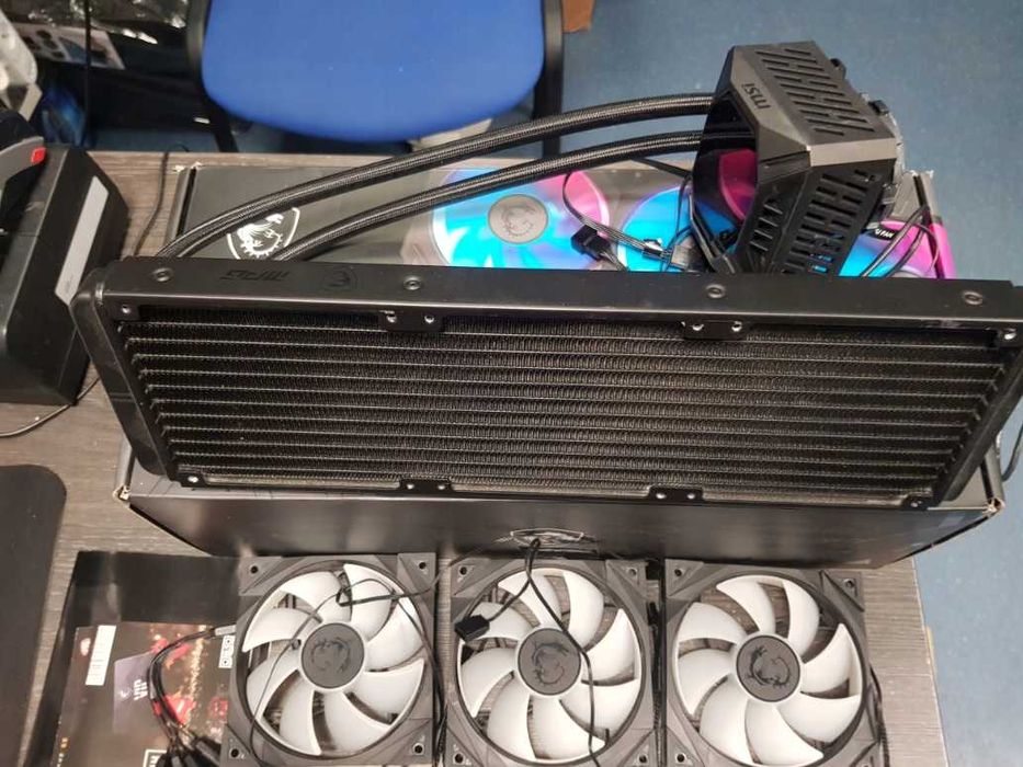 MSI MPG CORELIQUID K360 Chłodzenie wodne Intel /  AMD AM4 AM5