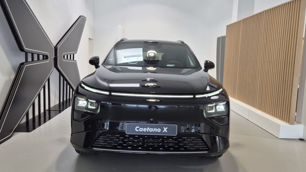 Xpeng G9 98 kWh AWD Performance