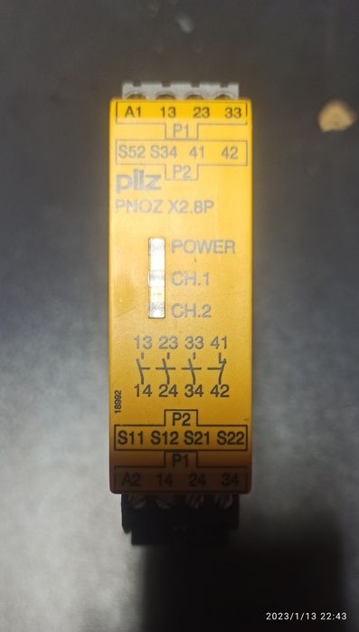 PILZ .PNOZ X2.8P 24-240VAC/DC Реле безопасности