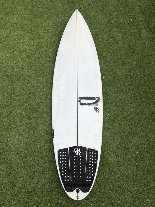 Prancha Envy 5’9’’, modelo Ace