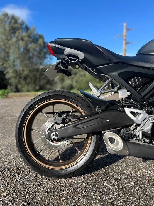 Honda CB125R em perfeito estado!