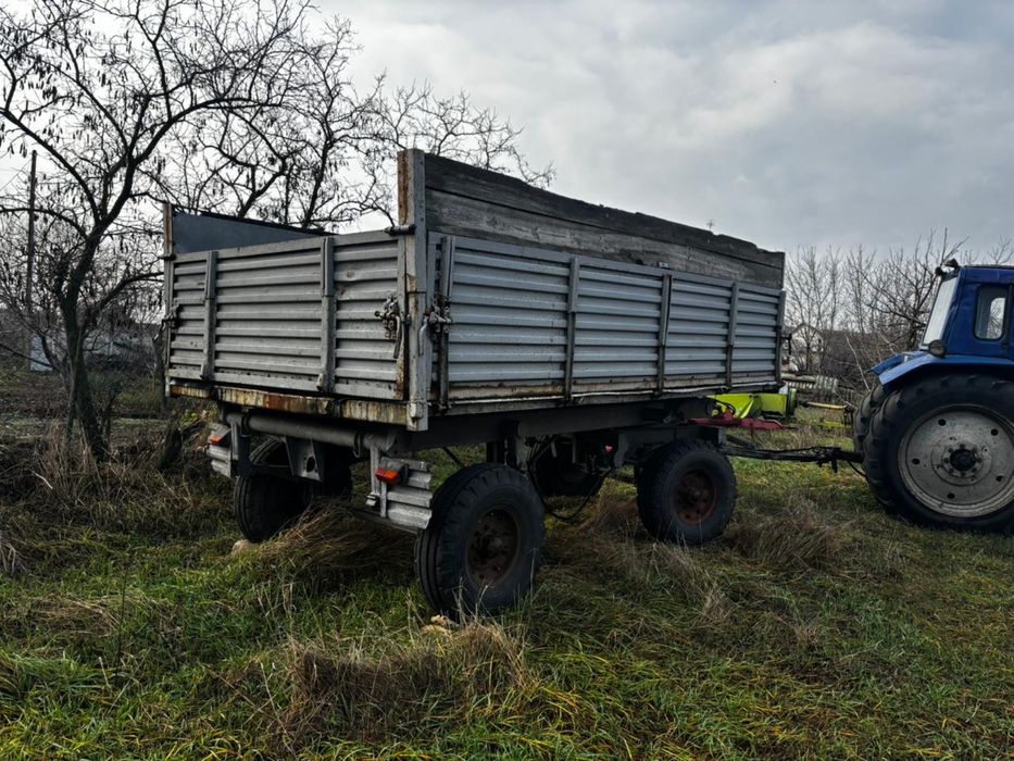 Тракторний причіп