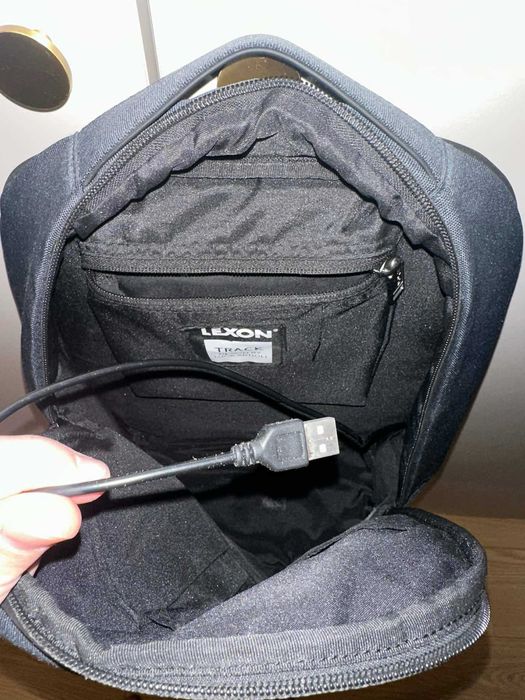 Plecak Lexon Track – na laptopa, USB, czarny, stan bardzo dobry