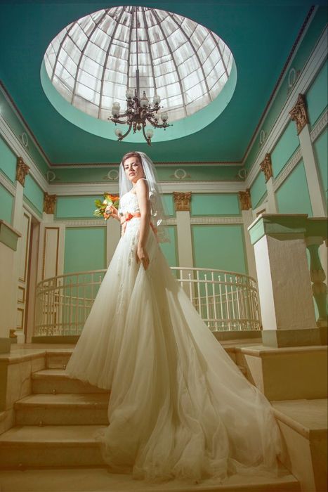 Весільна сукня з салону Рronovias 36-40p