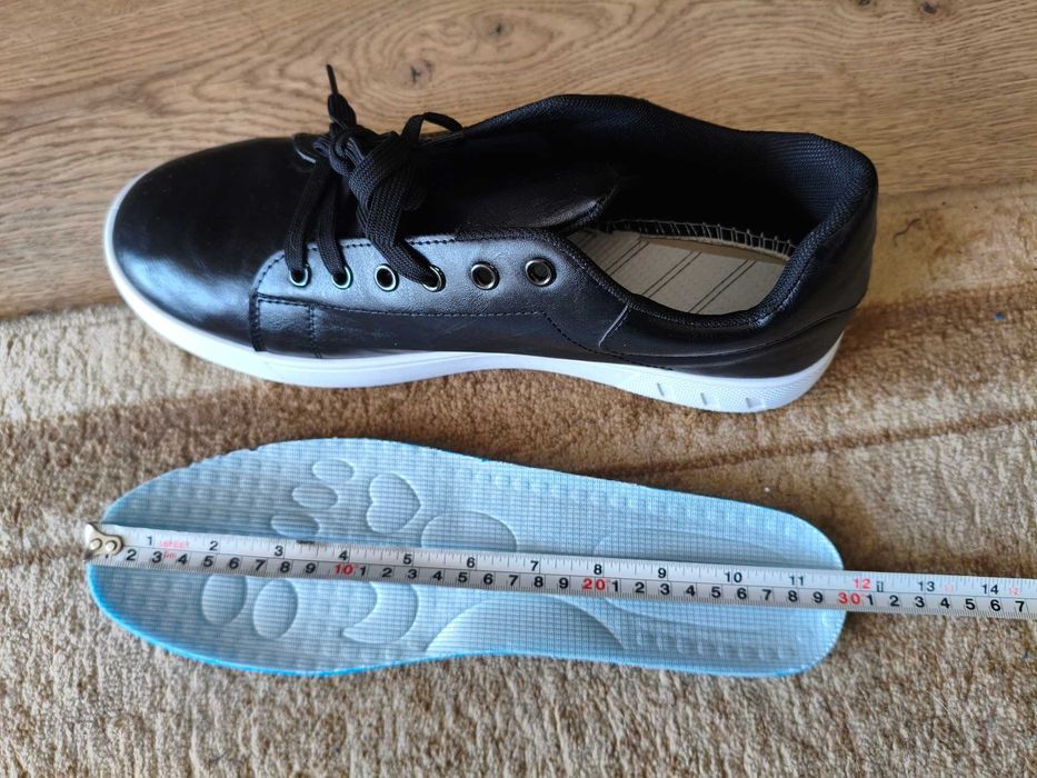 Nowe Czarne męskie buty rozmiar 46