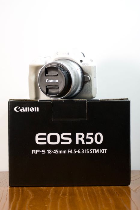 Canon R50 + Canon  50mm RF