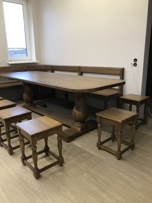 Двери,  мебель, под заказ из массива ясеня и дуба