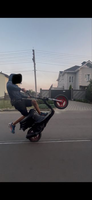 Продам скутер Хонда Дио 18