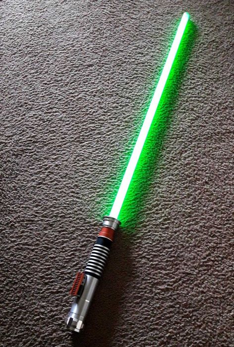 Меч Люка Скайуокера зеленый Force FX оригинал