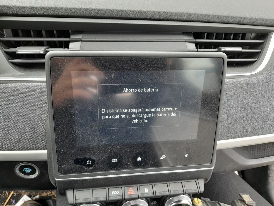 Display / ecrã de informações RENAULT Zoe (BFM_)