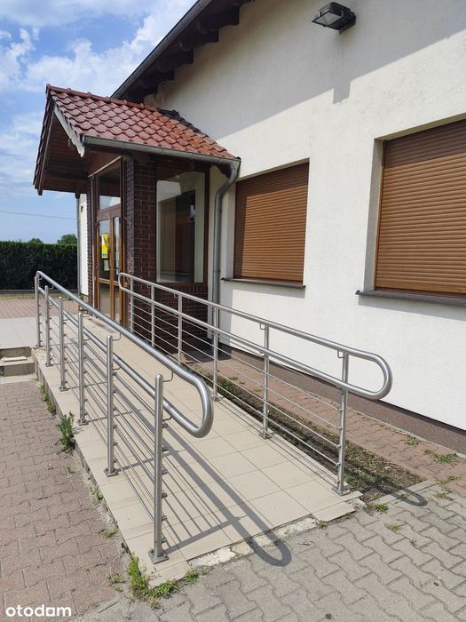 Pilnie sprzedam Lokal usługowy cały dom/ z parkingiem