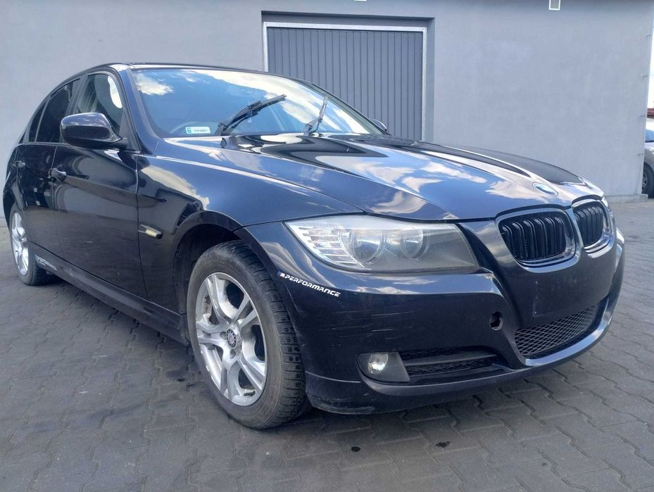 Błotnik przód przedni prawy BMW E90  po LIFT  S34/9 Fueller Schwarz części