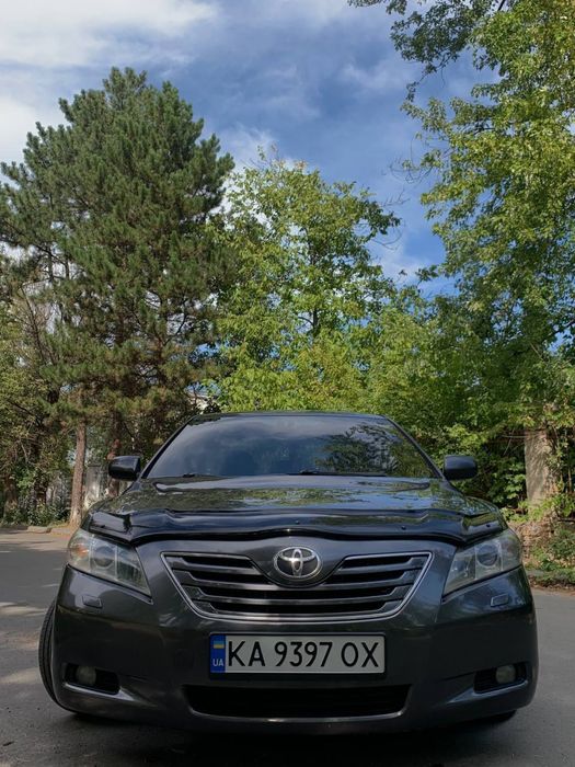 Продам Toyota camry