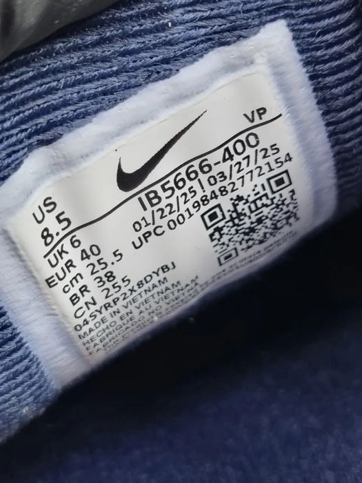 Футзалки Nike W T90 Midnight Navy/Univ Gold, розмір 40 (25,5 см)