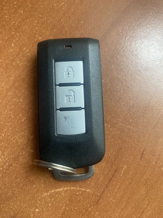 Продам дистанционный ключ Mitsubishi Lanser Outlander  Lancer